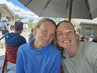 Geschafft - zurück in Les Houches: Helen & Natalie